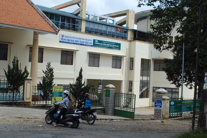 Trụ sở Trường CĐ nghề du lịch Đà Lạt tại đường Lý Tự Trọng, phường 2, TP Đà Lạt.