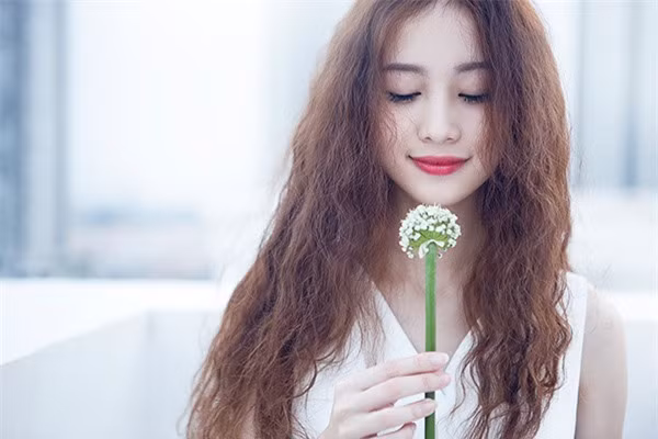 Những câu nói của chị em trước khi cơn giận bão giông ập đến ảnh 2