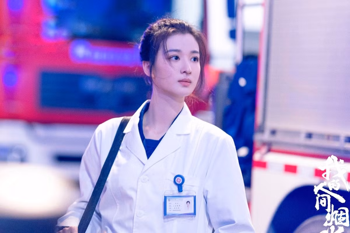 Hoang Thuy Linh, nhin tu van hoa xin loi cua nghe si Han, Nhat-Hinh-2