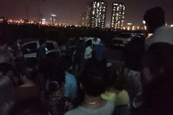 Be gai 3 tuoi roi tu tang cao chung cu xuong dat tu vong o Ha Noi