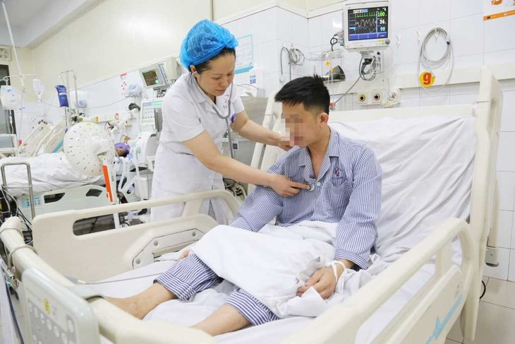 Đang ngồi uống nước đột ngột mất ý thức, ngưng tim, ngưng thở...được cứu sống - Ảnh BVCC