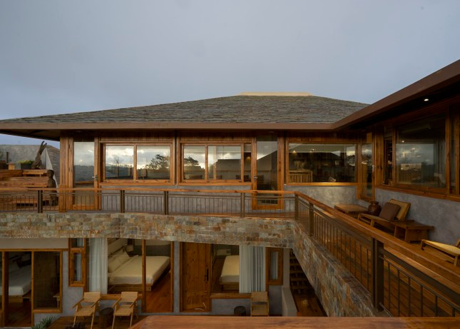 Nhóm thiết kế hướng đến việc tạo ra không khí một ngôi làng Măng Đen thu nhỏ, vừa khoáng đạt, tự do, vừa thân tình, hiếu khách.