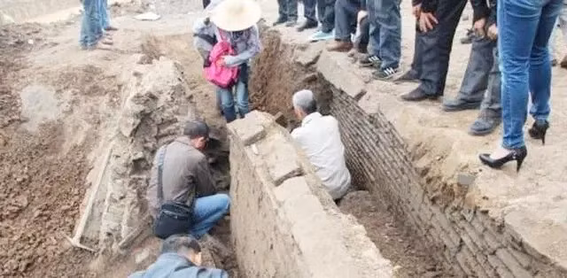 2 cha con dao mong nha bat ngo phat hien 1 “con lon“