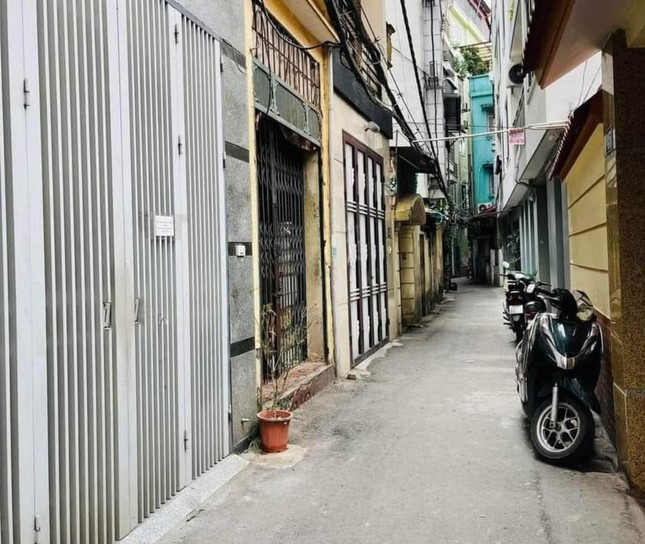 Vi sao nguoi Ha Noi dua nhau 'san lung' nha trong ngo?