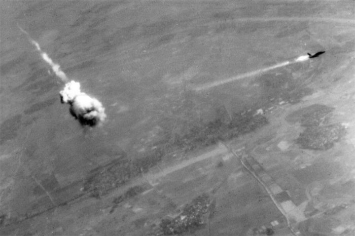 CIA bí mật đánh cắp dữ liệu tên lửa của Liên Xô thế nào? - Hình 2 CIA bi mat danh cap du lieu ten lua cua Lien Xo the nao?-Hinh-2