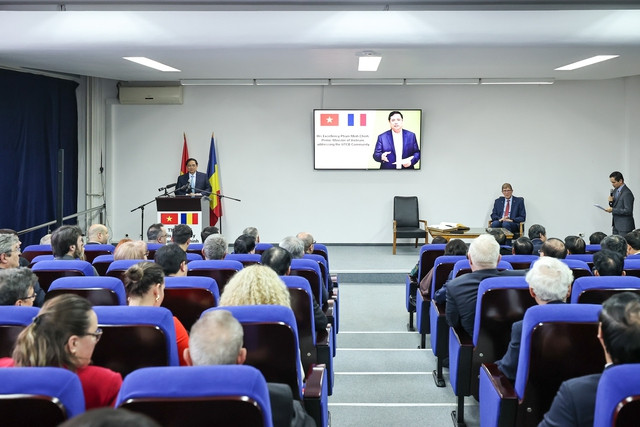 Thu tuong Pham Minh Chinh tham, lam viec tai Dai hoc Ky thuat Xay dung Bucharest-Hinh-8