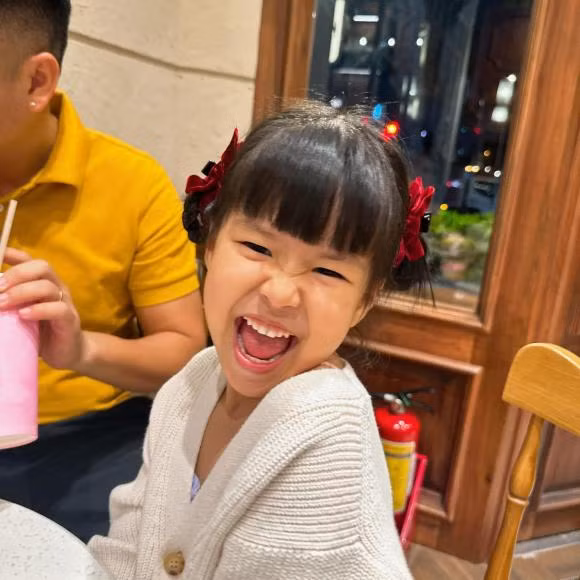 Le Phuong do khoc do cuoi vi man an noi cua con gai-Hinh-3