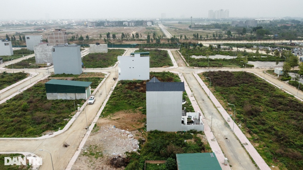 Gia dat nen tang nhung van re hon 30% so voi dinh sot