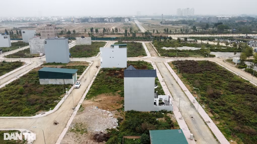 Gia dat nen tang nhung van re hon 30% so voi dinh sot