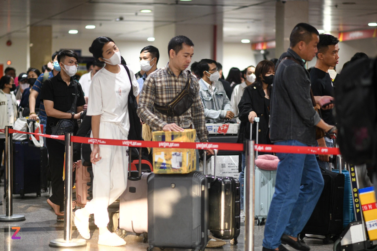 Delay 9 gio du mua ve may bay het 18 trieu dong-Hinh-3