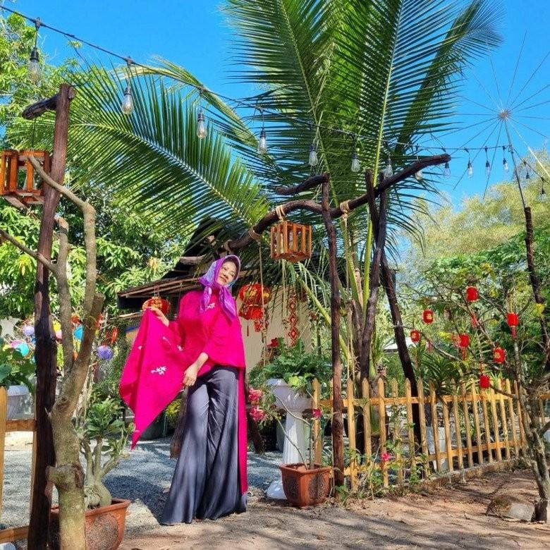 Nguoi dan ba quyen luc ‘chong lung’ cho ca si Bao Anh-Hinh-7