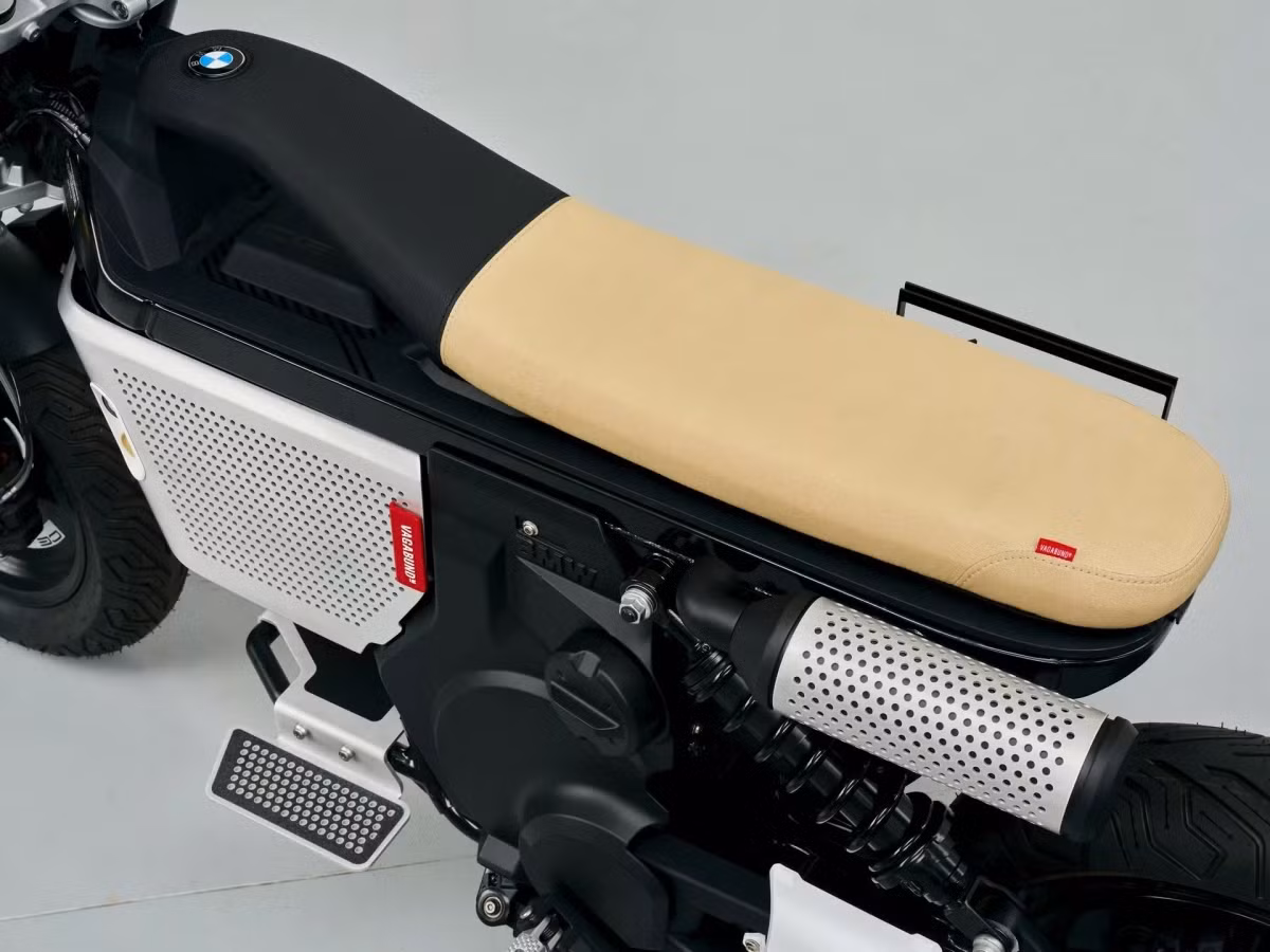 br/> Trang bị này cho phép mẫu xe máy điện khả năng tăng tốc từ 0-48 km/giờ trong ba giây và di chuyển được khoảng 95 km chỉ với một lần sạc.