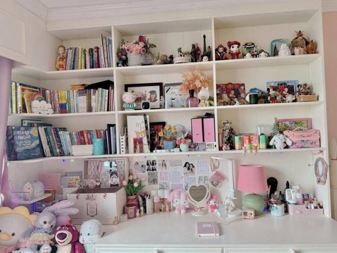 Can phong mau hong sieu ngan nap cua con gai MC Diep Chi