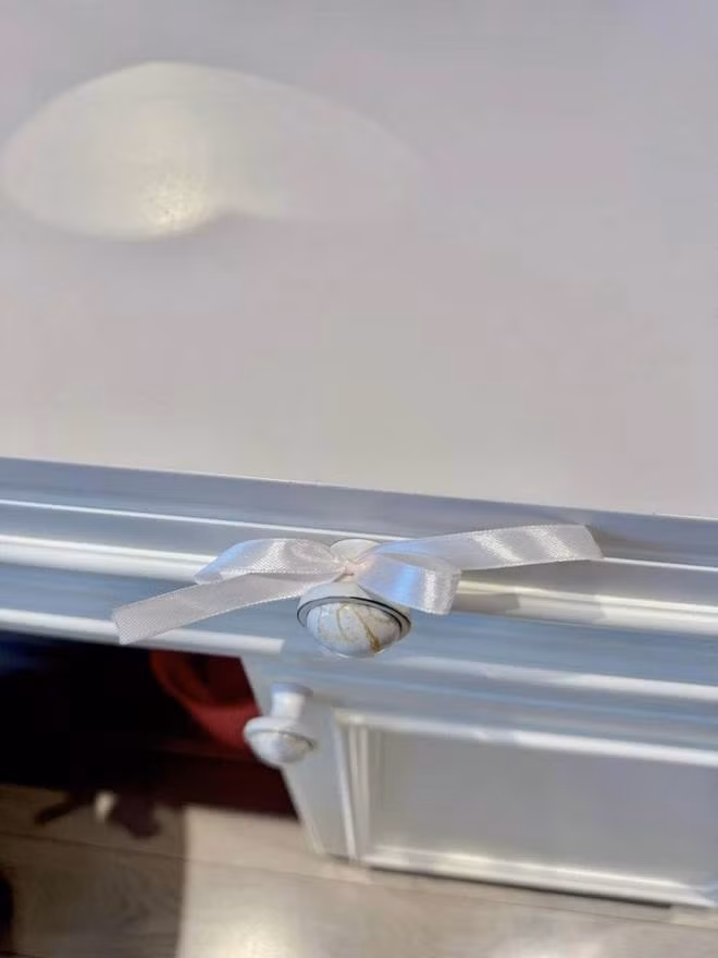 Can phong mau hong sieu ngan nap cua con gai MC Diep Chi-Hinh-14