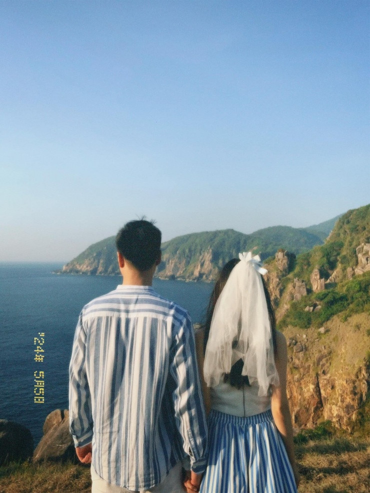 Chon binh yen hoa vang co xanh cho nguoi muon chua lanh tam hon-Hinh-4