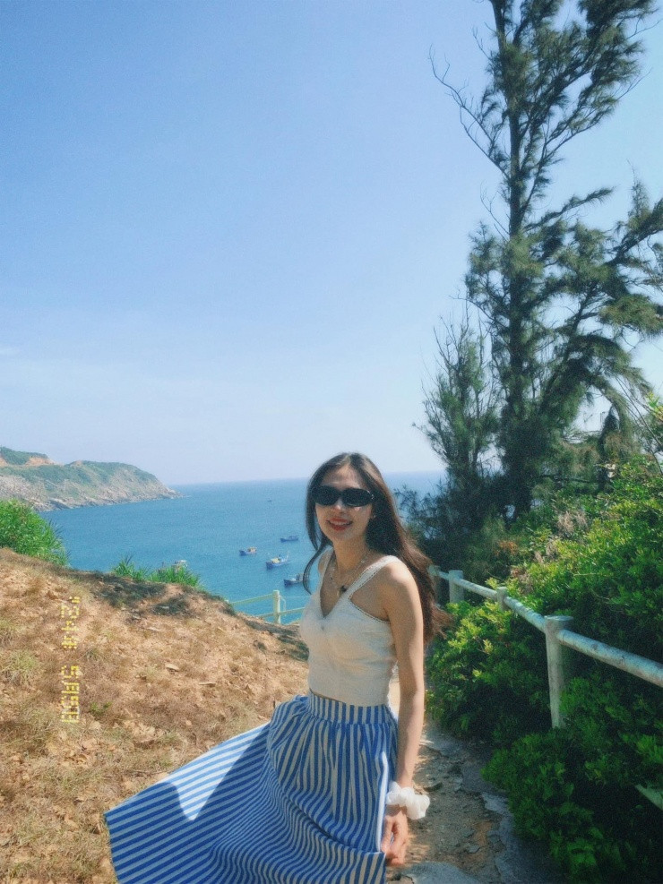 Chon binh yen hoa vang co xanh cho nguoi muon chua lanh tam hon-Hinh-2