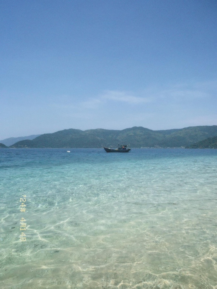 Chon binh yen hoa vang co xanh cho nguoi muon chua lanh tam hon-Hinh-13