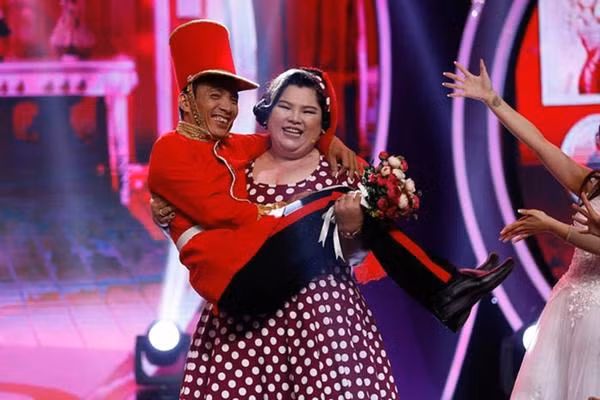 Nu dien vien nang 120 kg: Cuoc song hon nhan the nao?-Hinh-2