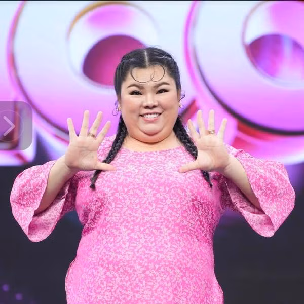 Nu dien vien nang 120 kg: Cuoc song hon nhan the nao?