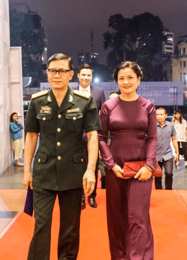 Hon nhan hai nghe si deu la dai ta quan doi-Hinh-4