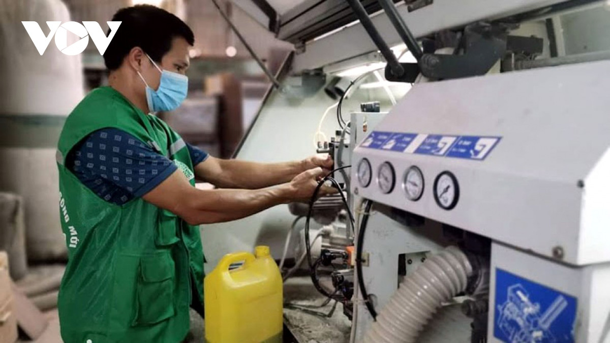 Công nghiệp hỗ trợ vì sao cứ mãi kém cỏi? Cong nghiep ho tro vi sao cu mai kem coi?