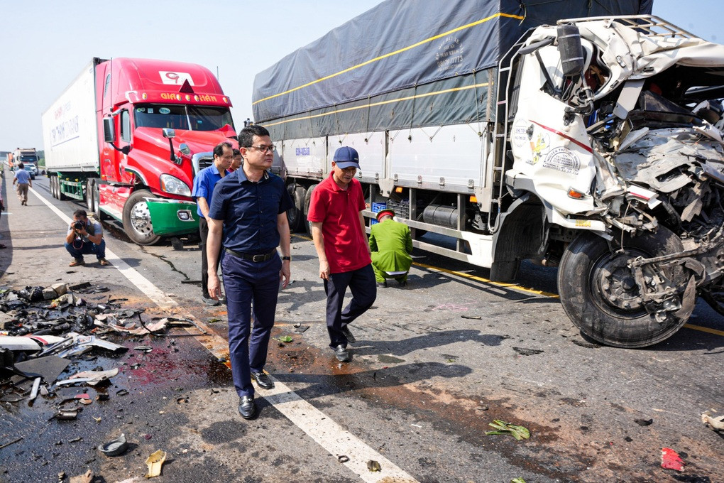 Tai xe chia se “noi so” khi di tren cao toc Cam Lo - La Son-Hinh-2