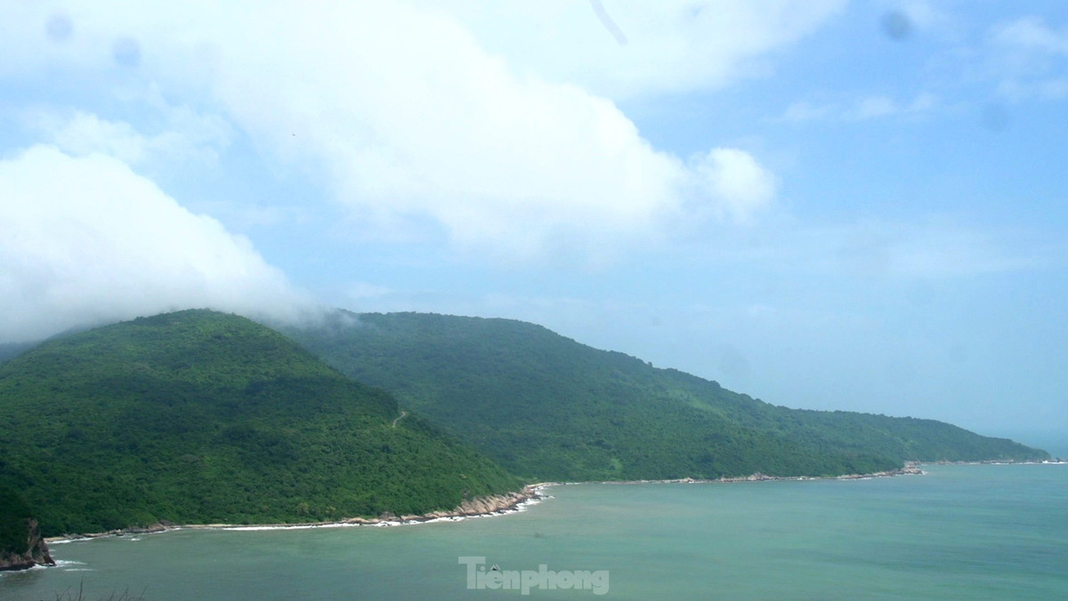 Được mệnh danh là viên ngọc quý của thành phố Đà Nẵng, bản đồ bán đảo Sơn Trà thuộc phường Thọ Quang (quận Sơn Trà, TP Đà Nẵng) 3 mặt giáp với biển, mặt còn lại giáp đô thị.