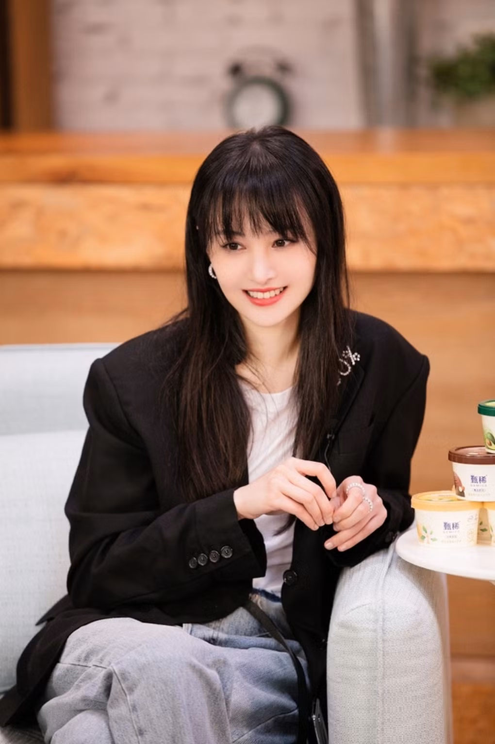 Tinh canh kho khan cua Trinh Sang: Bi chu no sang My truy tim