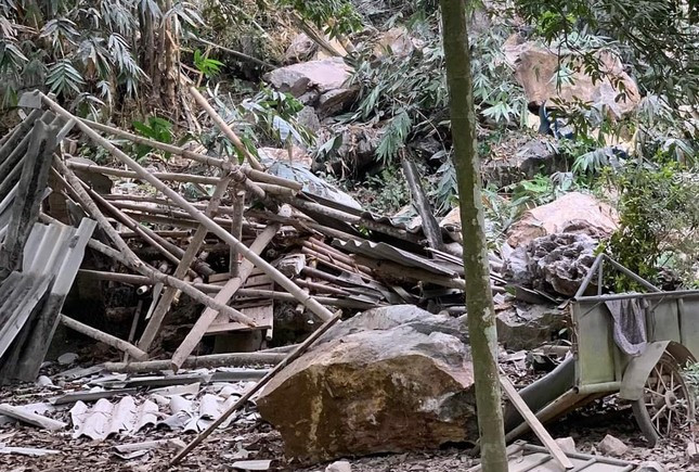 Anh huong dong dat, nhieu nui da o Hoa Binh sat lo-Hinh-3