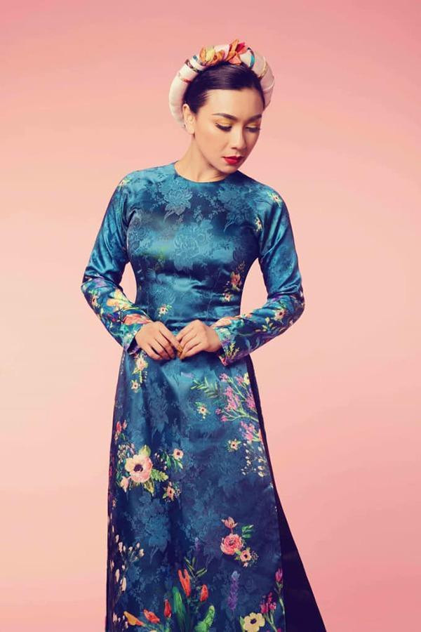 Doi thuc vien man cua nu ca si goi cam trong lang nhac bolero-Hinh-4