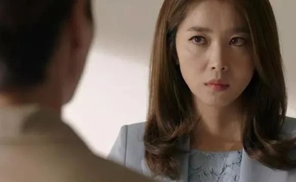 Tan gia nha chi chong cu, toi tang qua khien ho luc duc