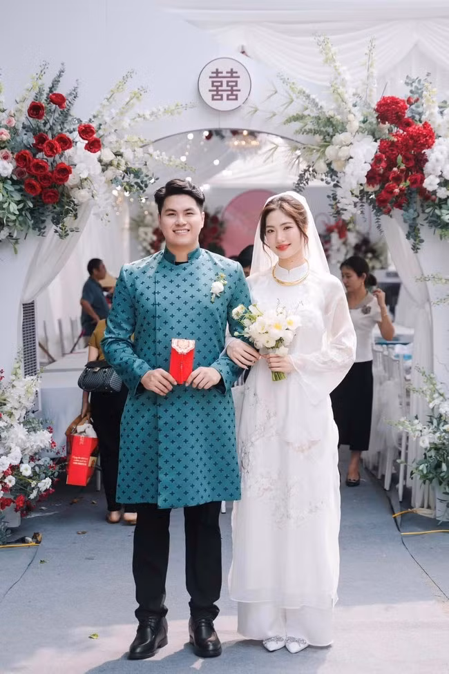 “Thanh nu bong chuyen” Viet Huong khoe tin vui “nang vai“-Hinh-6