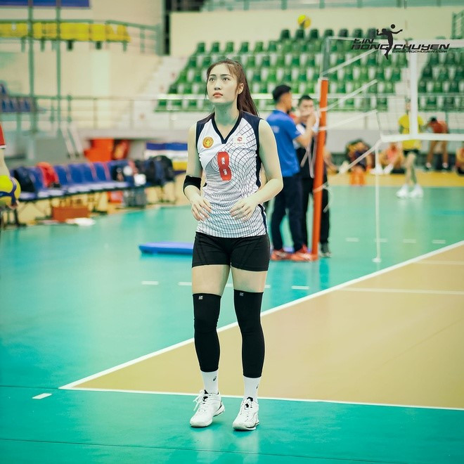 “Thánh nữ bóng chuyền” Việt Hương khoe tin vui “nặng vai“ - Hình 11 “Thanh nu bong chuyen” Viet Huong khoe tin vui “nang vai“-Hinh-11