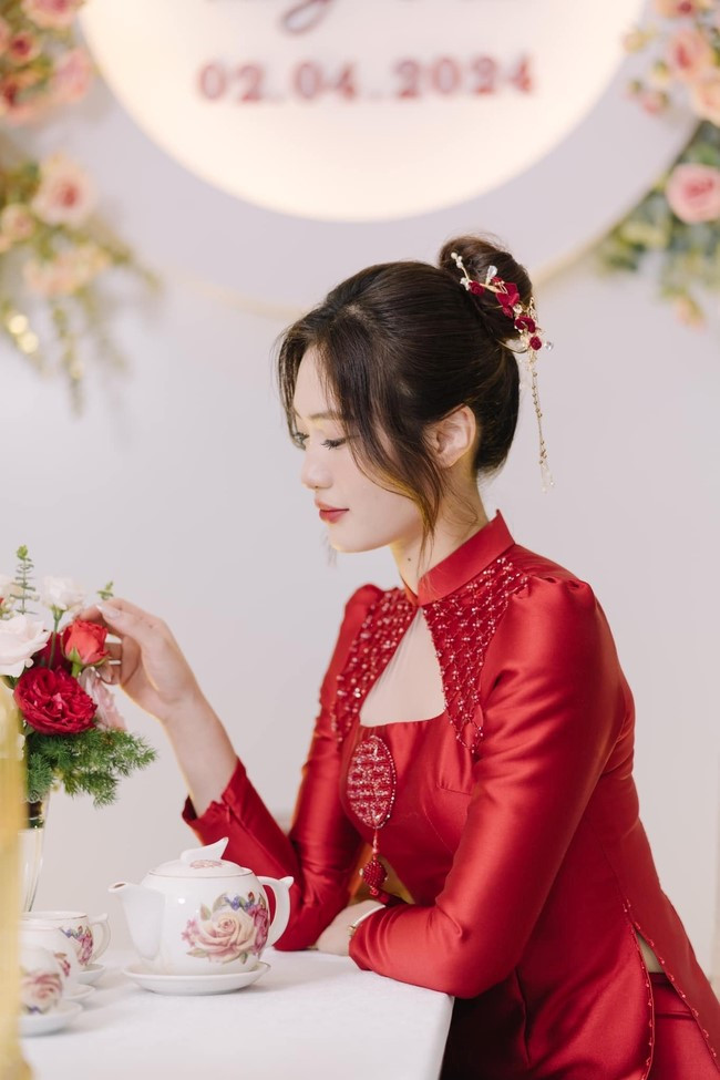 “Thánh nữ bóng chuyền” Việt Hương khoe tin vui “nặng vai“ - Hình 8 “Thanh nu bong chuyen” Viet Huong khoe tin vui “nang vai“-Hinh-8