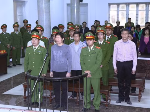 Bị cáo Dương Tự Trọng ở phiên sơ thẩm. Ảnh - TTXVN.