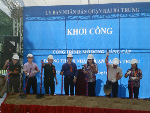 Trước đó, đường Thanh Nhàn được khởi công, nâng cấp từ tháng 6/2014.
