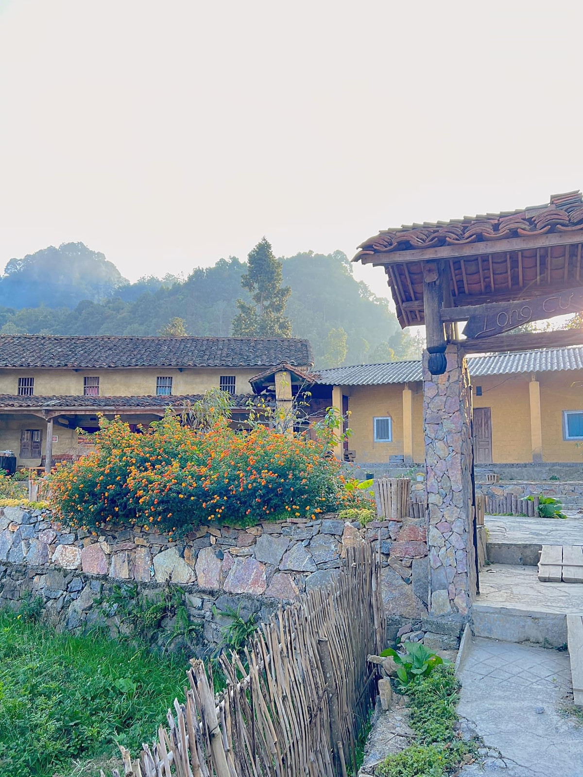 Den Ha Giang, day la ly do du khach uoc di som hon-Hinh-3