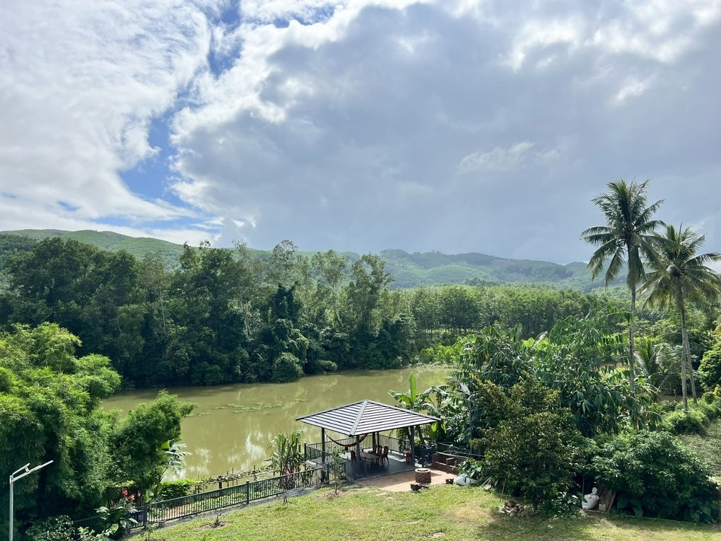 9x Quang Tri xay biet thu 3 ty o que, song nhu dai gia-Hinh-5