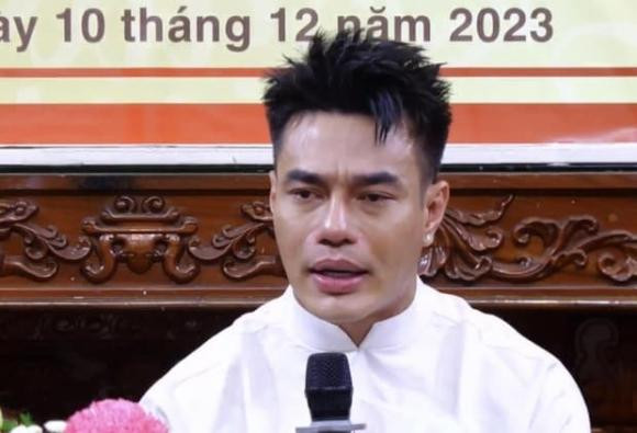 Le Duong Bao Lam chia se chuyen cam dong sau le 49 ngay cua me vo