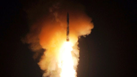 Rạng sáng ngày 26/9/1983, hệ thống cảnh báo chống tên lửa Liên Xô phát hiện tên lửa đạn đạo xuất phát từ lãnh thổ Mỹ hướng vào Liên Xô.