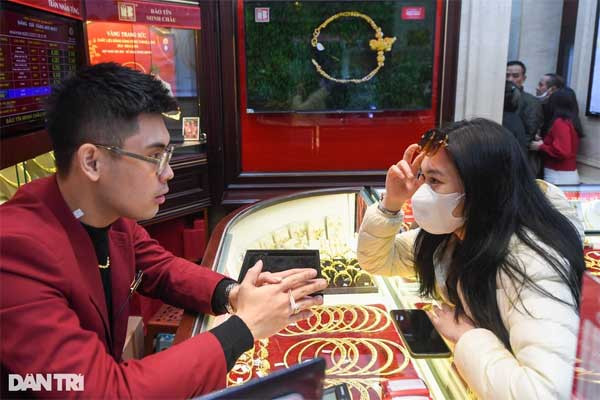 Gia vang lap dinh, co dau chu re toat mo hoi tim dich vu thue vang cuoi