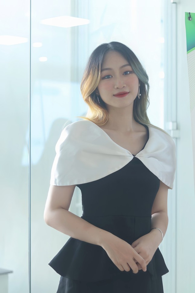 "Câu chuyện cân bằng" của nữ sinh Học viện Ngoại giao ảnh 1