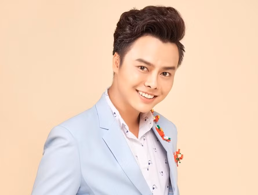 Dieu it biet ve 3 nam nghe si doc than duoc phong tang NSUT-Hinh-3