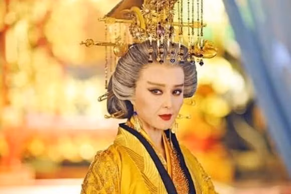 Tai sao Vo Tac Thien dot ngot qua doi chi mot nam sau thoai vi?-Hinh-7