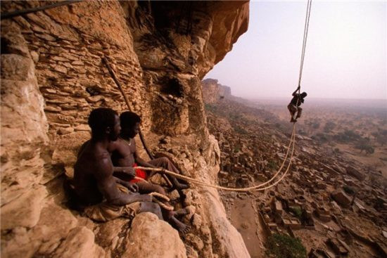 Khám phá những bộ tộc kỳ quái nhất hành tinh - Hình 2 Kham pha nhung bo toc ky quai nhat hanh tinh-Hinh-2