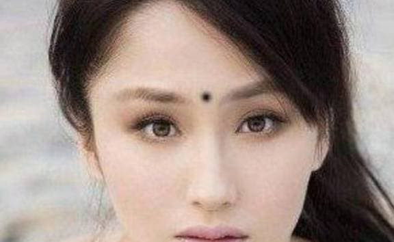 4 tuong mao cua dan ba ngheo, ca doi lam lu vat va