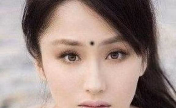 4 tuong mao cua dan ba ngheo, ca doi lam lu vat va