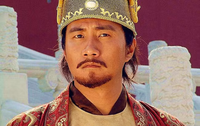 Chu Nguyen Chuong mo thay dieu gi ma muon doat mang con trai?