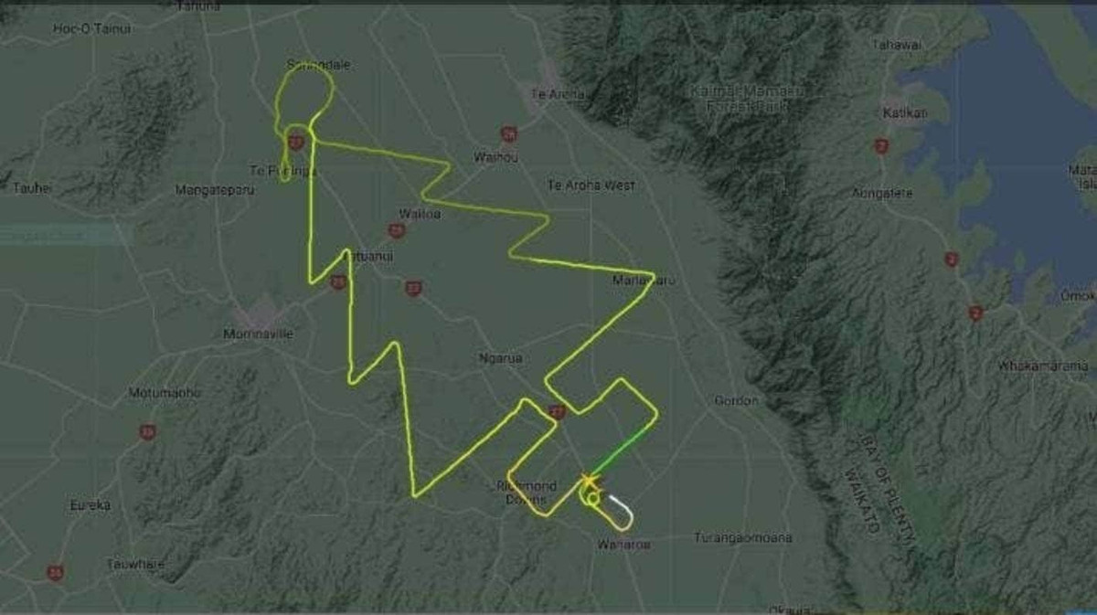 Phi cong khuyet tat 've' xe lan tren bau troi-Hinh-2