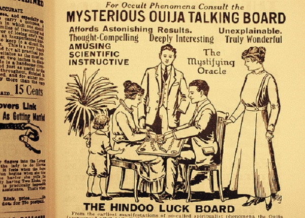Bàn cầu cơ huyền bí và bí ẩn kinh hoàng đằng sau ảnh 1 Bàn cầu cơ huyền bí và bí ẩn kinh hoàng đằng sau ảnh 1